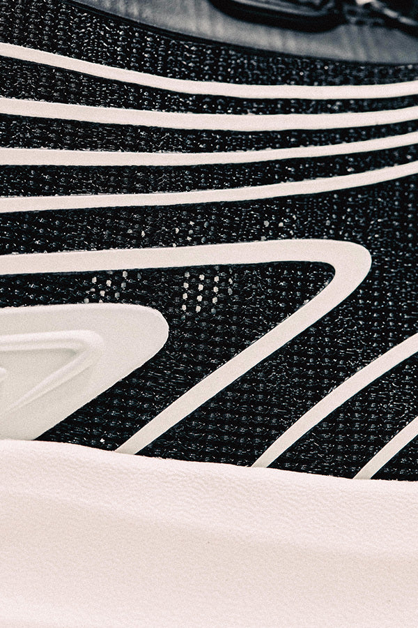 Inspired by the Contour Lines of a Peak